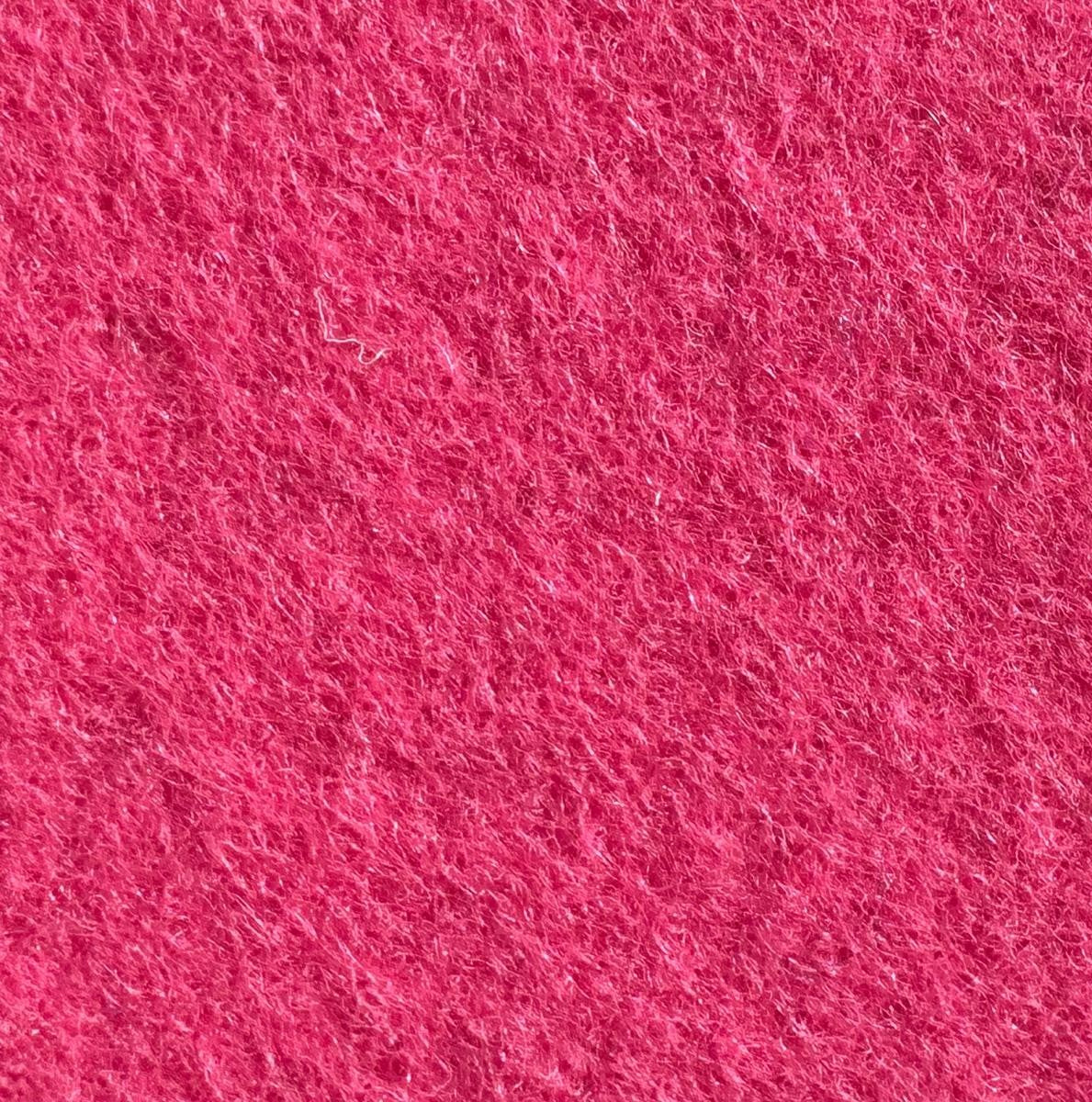 Moqueta ferial ecológica rosa fucsia en rollo de 120m2 para stands